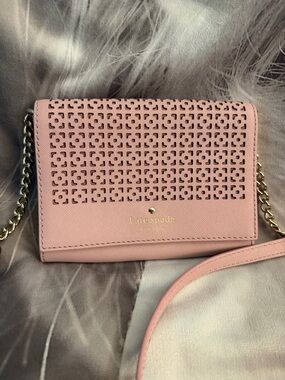 kate spade light pink perforated leather crossbody with gold chain